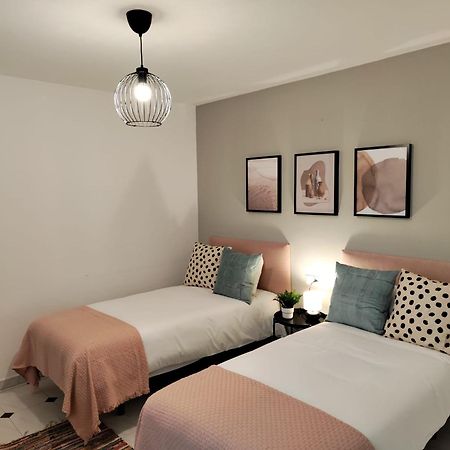 Wintowinrentals Your Home Steps From The Center Málaga Exterior foto